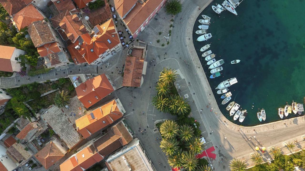 Vila Magdalena Supetar Exteriör bild